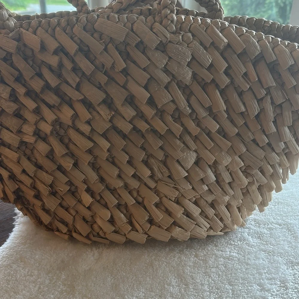 Nwot. Rattan bag - Picture 5 of 9